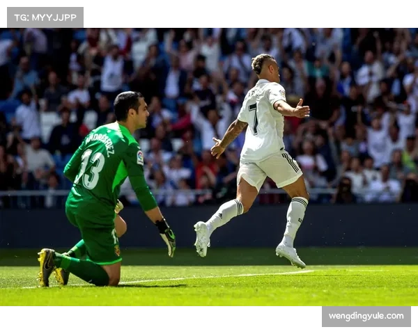 德联赛助攻榜竞争激烈 查比与迪亚斯并列领先