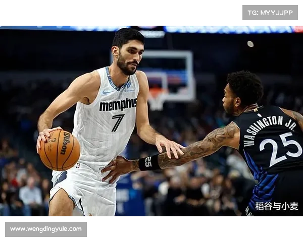 灰熊联防收缩策略面对内线强攻形同虚设，篮板保护能力不足